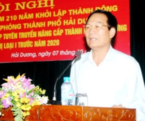 Bí thư thành ủy Hải Dương thôi chức, chờ nghỉ hưu