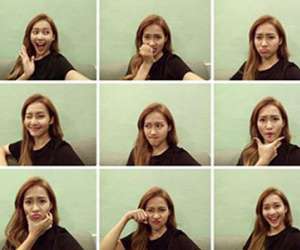 Khả Ngân, JVevermind mê mẩn trào lưu selfie 50 sắc thái