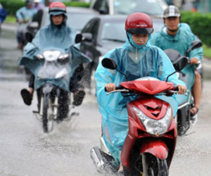 Mưa dông rải rác quay trở lại miền Bắc