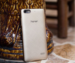 Smartphone chip 8 nhân, giá hơn 3 triệu đồng sắp bán ở Việt Nam