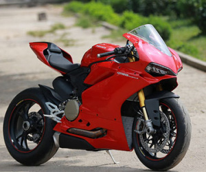 "Soi" chi tiết Ducati 1299 Panigale S giá 1 tỷ đồng tại Hà Nội
