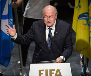 Blatter tiếp tục là chủ tịch FIFA đến tháng 2.2016