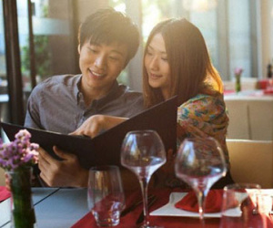Cuộc hẹn hò nhớ đời của chàng “mèo mả” và nàng “gà đồng”