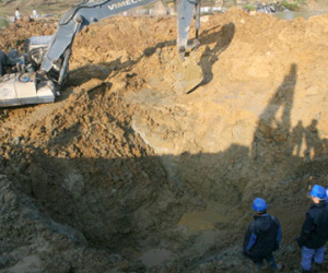 Đường ống nước sông Đà vỡ lần thứ 11