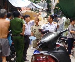 Công nhân rơi từ lầu 3, tử vong tại chỗ