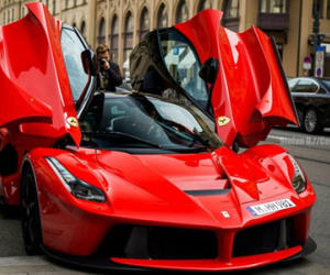Siêu xe Ferrari cũng bị thu hồi vì lỗi túi khí