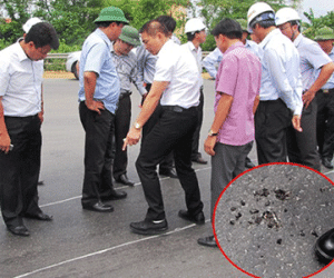 Đổ hóa chất lạ, nghi phá hoại QL1A: Công an công bố chất làm hư mặt đường