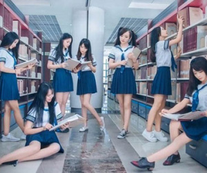 Ảnh tốt nghiệp của nhóm nữ sinh xinh đẹp "gây sốt"