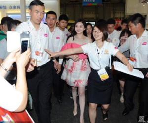 Đại S rạng rỡ, được bao vây sau khi mẹ chồng mất chức