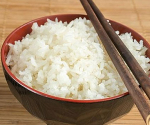 Cách nấu cơm loại bỏ 85% asen trong gạo