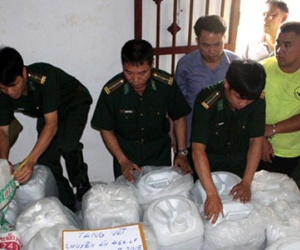 Phá đường dây ma túy xuyên quốc gia, thu giữ 5,5 tấn tiền chất ma túy