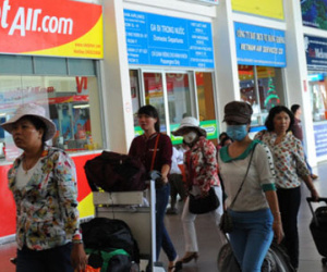 Phát hiện hai nhân viên sân bay trộm hành lý hành khách
