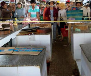 Cãi nhau, thanh niên bị bà bán thịt heo đâm chết