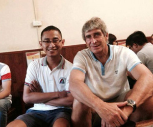 HLV Man City thích ngắm Hồ Gươm, uống cafe Hà Nội