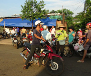 Người đàn ông bị đâm chết trước cửa nhà