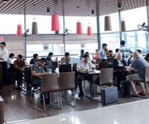 Mất Iphone, dây chuyền vàng ở sân bay Nội Bài