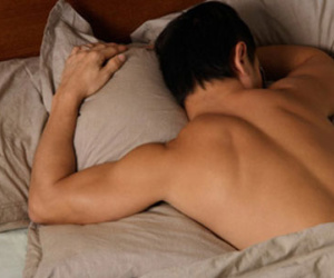 Tinh trùng vón cục do thói quen "tự sướng"