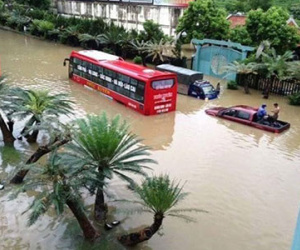 U.19 Việt Nam thoát chết trong cơn mưa ngập Quảng Ninh