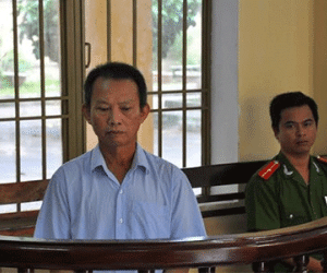 Moi tiền của đại gia, quan thi hành án vào tù