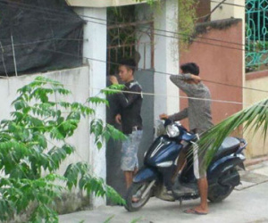 Đột kích thủ phủ của ông trùm bán lẻ ma túy ở Hải Dương