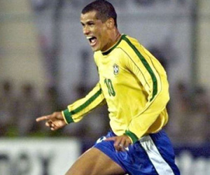 Rivaldo: "Nếu trẻ lại, tôi sẽ giành ba Quả bóng vàng"