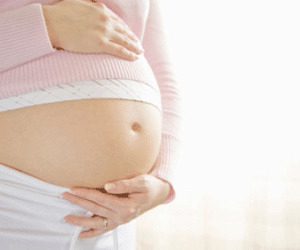 Bí thư thị trấn Lăng Cô làm hai nhân viên có bầu