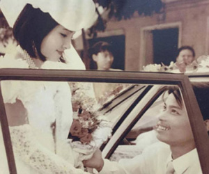 Giới trẻ đua nhau khoe ảnh cưới của bố mẹ