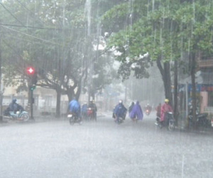 Cảnh báo mưa lớn cục bộ, nguy cơ lũ quét trên toàn miền Bắc