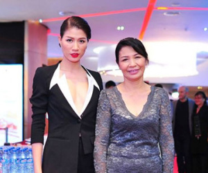 Thái độ "lạ lùng" của mẹ Trang Trần trước tin con gái bị truy tố