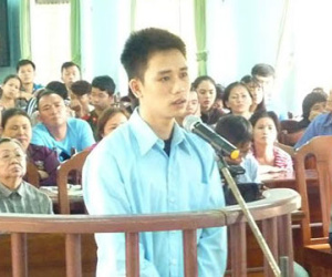 Tử hình kẻ giết người tình đồng tính để cướp tài sản