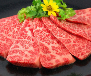 Sang chảnh nhà giàu Việt: Cuối tuần ăn bò Nhật 10 triệu/kg