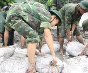Ứng phó bão lũ: Thủ tướng yêu cầu không để dân đói
