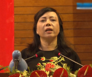 Bộ trưởng Kim Tiến: Sao bác sĩ không đem tình yêu ở phòng mạch tư vào BV công?
