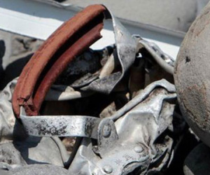 Mảnh vỡ MH370 thứ hai "chỉ là một chiếc thang nhà"