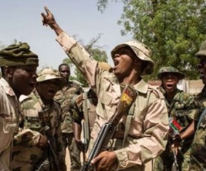 Quân đội Nigeria đột kích căn cứ phiến quân, giải cứu gần 200 con tin