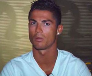 Ronaldo văng tục với phóng viên CNN khi được hỏi về scandal FIFA
