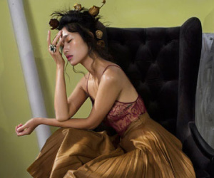 Trang Khiếu gợi cảm hóa thân thành nữ họa sĩ mộng mơ