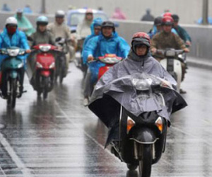 Hà Nội nhiệt độ tăng nhẹ, vẫn có mưa rào và dông