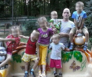 Kinh hoàng: Cha dùng rìu giết, chặt xác 6 con nhỏ và vợ mang bầu
