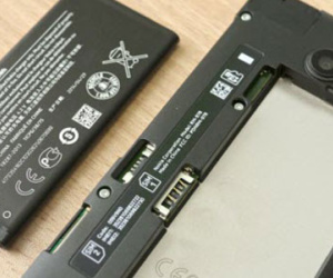 Theo dõi smartphone, laptop từ xa thông qua... thỏi pin