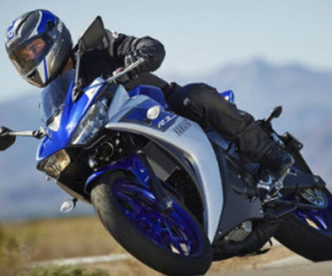 Yamaha YZF-R3 cho đặt hàng trước giá 103 triệu đồng