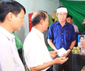 "Chúa đảo" Tuần Châu tiếp tục ủng hộ cho người dân vùng lũ