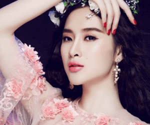 Té ngửa với những phát ngôn gây 'sốc' của Angela Phương Trinh