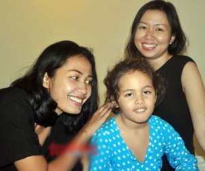 Hành trình bà mẹ Indonesia truy tìm con gái
