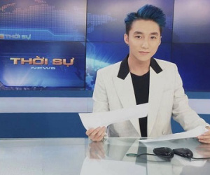 Clip: Sơn Tùng MTP "đổi nghề" làm BTV Thời sự