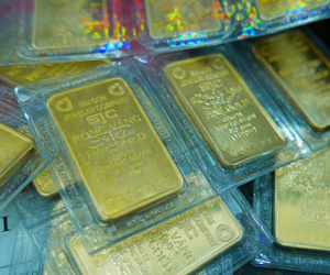 Giá USD lên đến 22.100 đồng, vàng tăng vọt