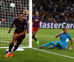 Man City "đánh úp" M.U trong vụ Pedro