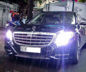 Xe siêu sang Maybach S600 thứ hai ra biển trắng tại Sài Gòn