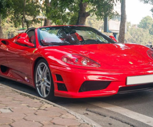 Siêu xe mui trần Ferrari F360 Spider độ tại Hà Nội