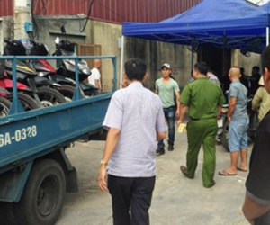 Cảnh sát mang súng bao vây sới gà quy mô lớn ở đất Cảng